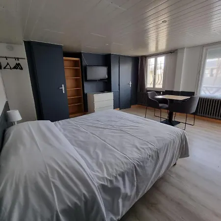 De La Studio * לה-טראנש-סור-מר