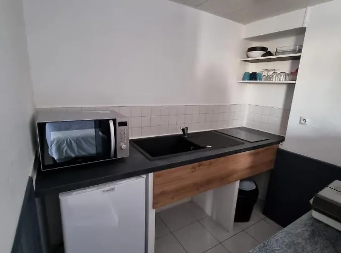 De La Studio * לה-טראנש-סור-מר